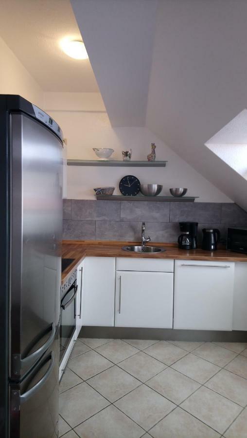 Ferienwohnung Mit 2 Schlafzimmern Und Parkplatz Erfurt Exterior photo